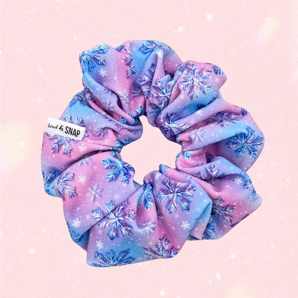 Snowflake scrunchie - Picture 1 of 1